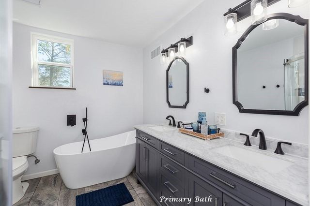 195 Lakeside Drive, Zavalla, TX 75980