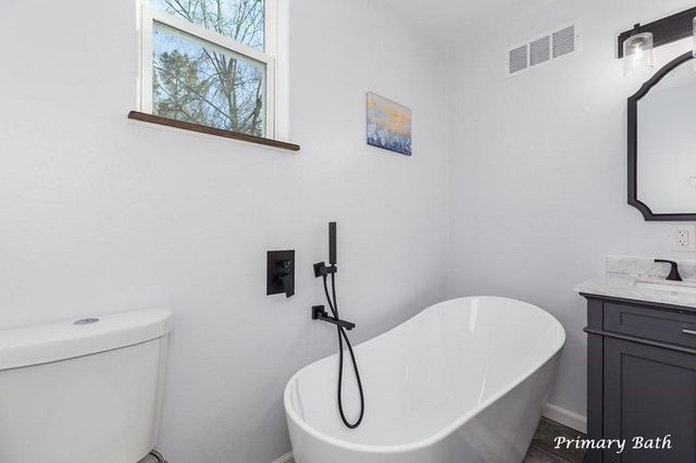 195 Lakeside Drive, Zavalla, TX 75980