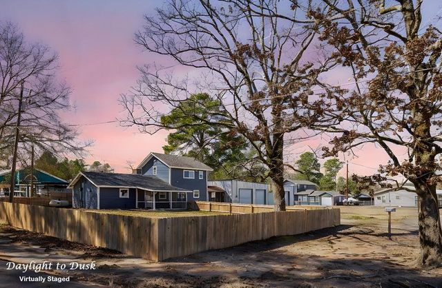 195 Lakeside Drive, Zavalla, TX 75980