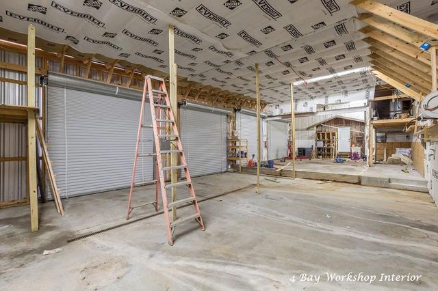 195 Lakeside Drive, Zavalla, TX 75980