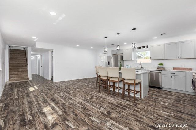 195 Lakeside Drive, Zavalla, TX 75980