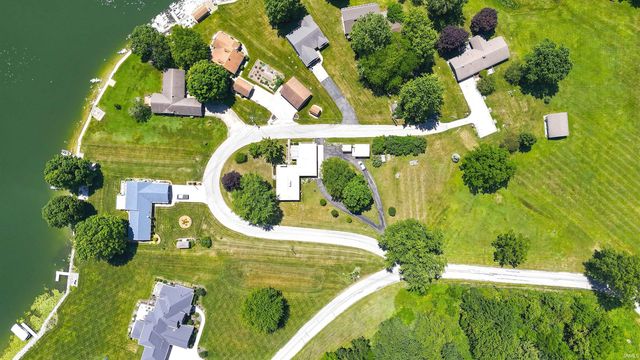 213 Willow Court, Kendallville, IN 46755