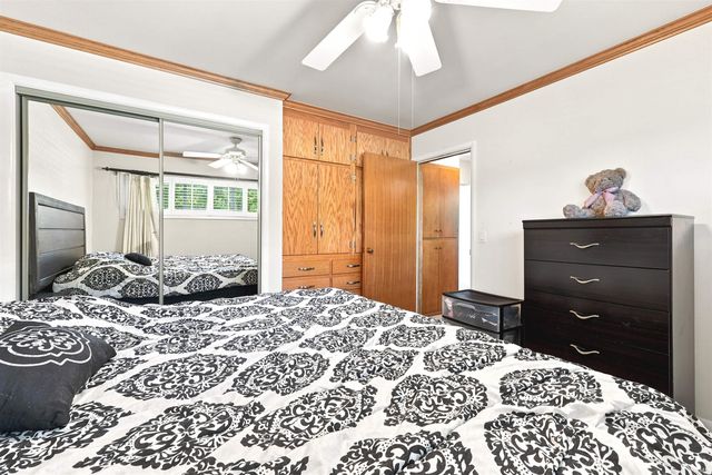 213 Willow Court, Kendallville, IN 46755