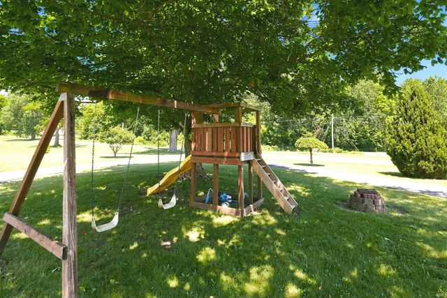 213 Willow Court, Kendallville, IN 46755