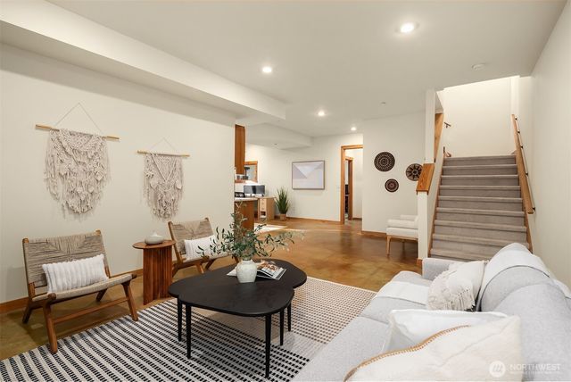 12317 176th Avenue SE, Renton, WA 98059