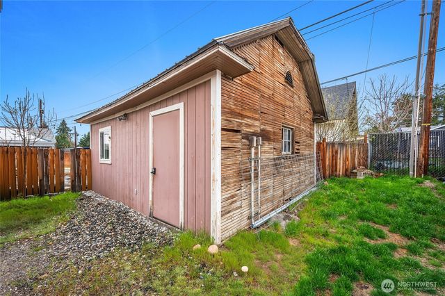 909 Kittitas Street, Wenatchee, WA 98801