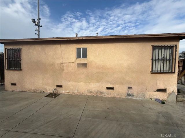 1631 E Saunders, Compton, CA 90221