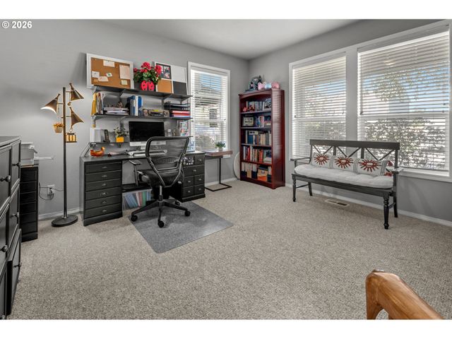 6374 Ne MARINA Ct, Hillsboro, OR 97124