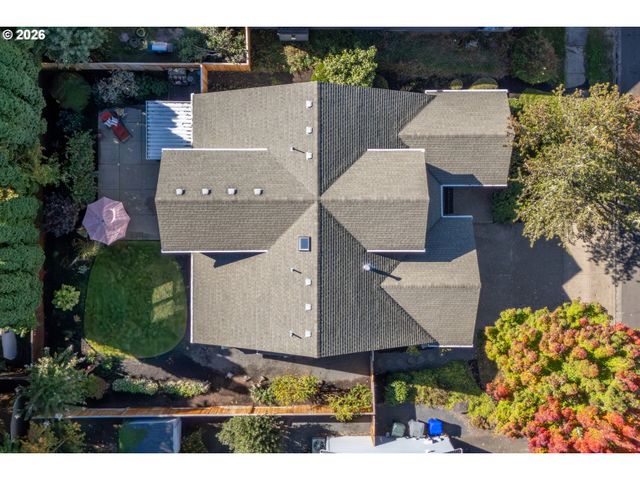 6374 Ne MARINA Ct, Hillsboro, OR 97124