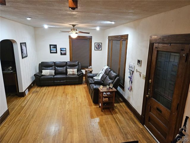 133 Curtis Place, Auburn, NY 13021