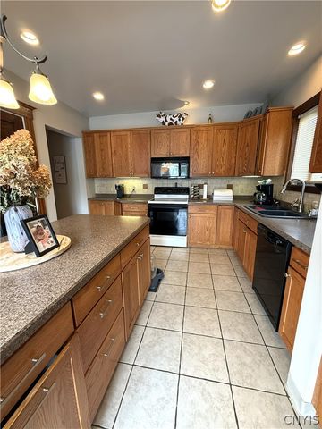 133 Curtis Place, Auburn, NY 13021