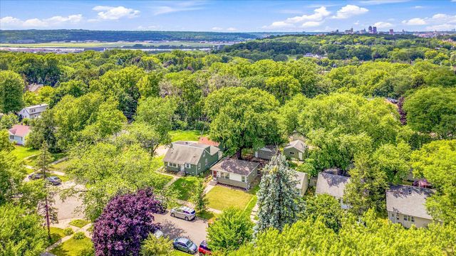285 Hazelwood Street, Saint Paul, MN 55106