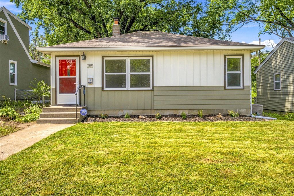 285 Hazelwood Street, Saint Paul, MN 55106
