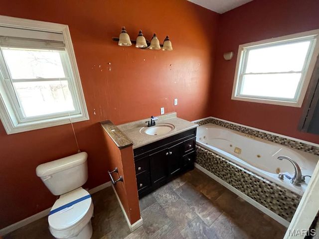 560 Prospect Street, Wood River, IL 62095