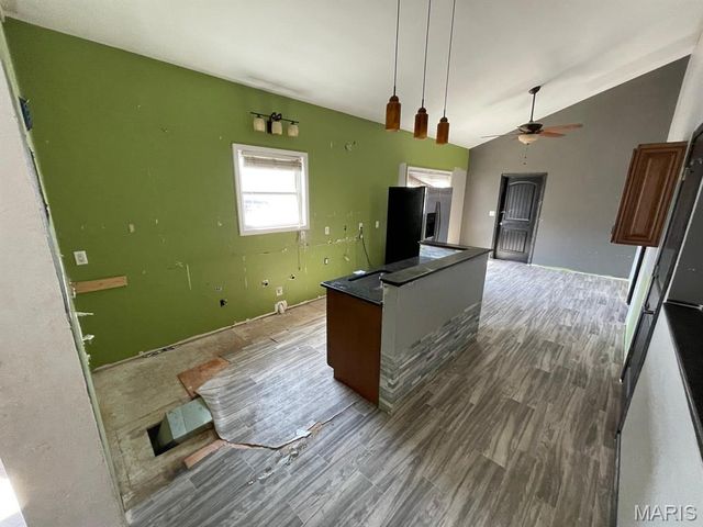 560 Prospect Street, Wood River, IL 62095
