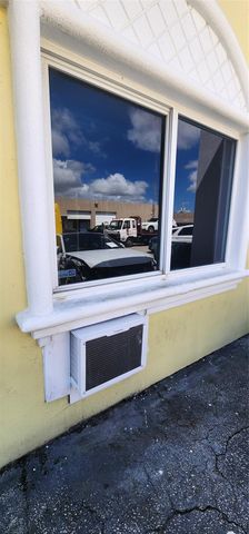 2324 NW 30th Ct 2324, Oakland Park, FL 33311