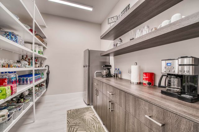 9364 Coral Isles Circle, Palm Beach Gardens, FL 33412