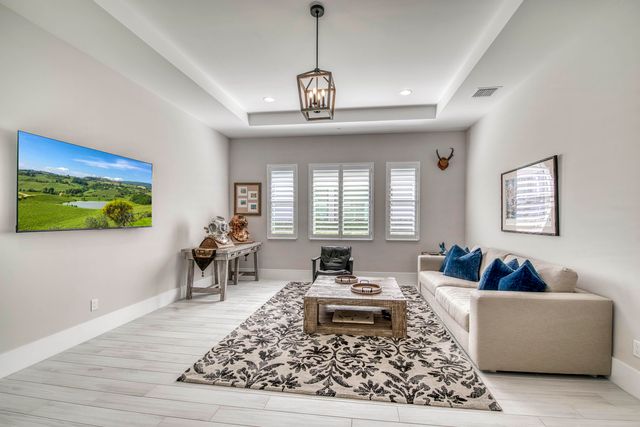 9364 Coral Isles Circle, Palm Beach Gardens, FL 33412