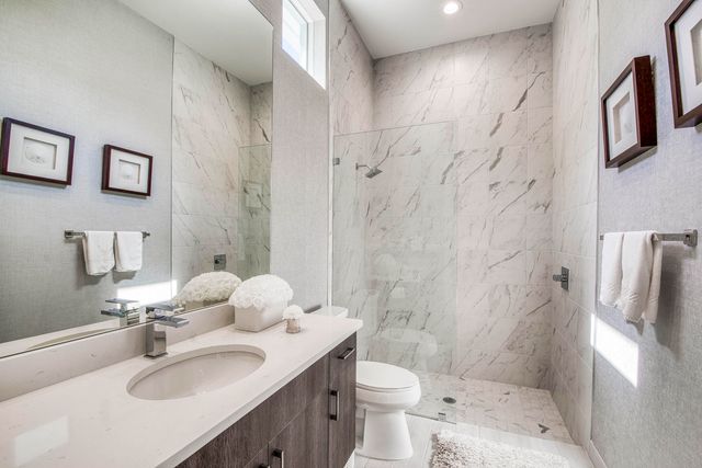 9364 Coral Isles Circle, Palm Beach Gardens, FL 33412