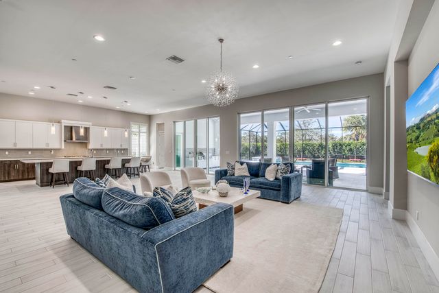 9364 Coral Isles Circle, Palm Beach Gardens, FL 33412