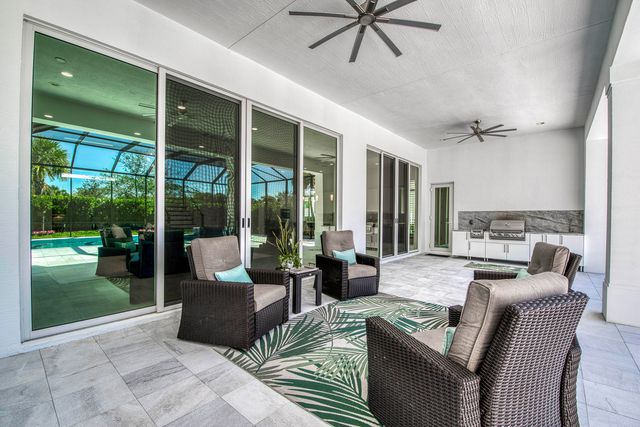 9364 Coral Isles Circle, Palm Beach Gardens, FL 33412