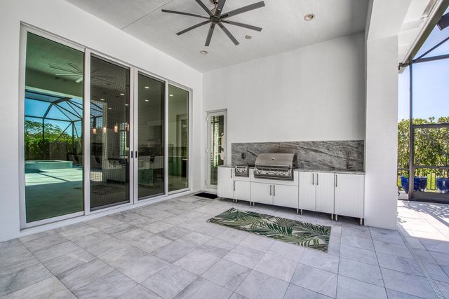 9364 Coral Isles Circle, Palm Beach Gardens, FL 33412