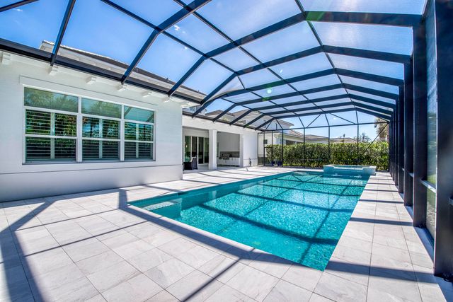 9364 Coral Isles Circle, Palm Beach Gardens, FL 33412