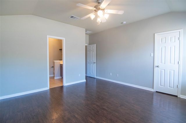 504 Comal RUN, Hutto, TX 78634