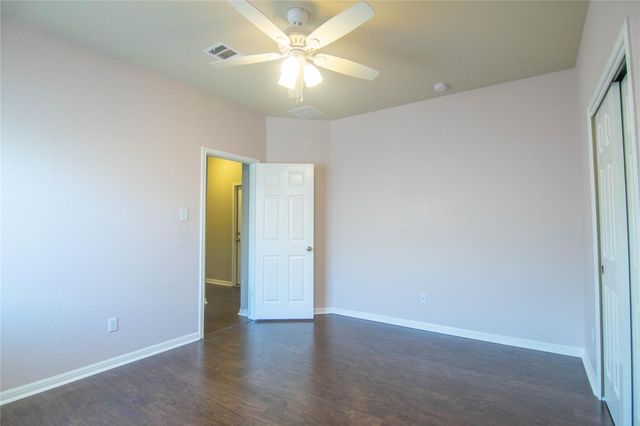 504 Comal RUN, Hutto, TX 78634