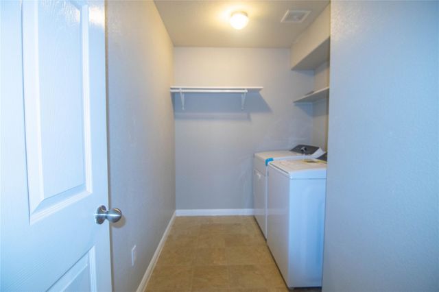504 Comal RUN, Hutto, TX 78634