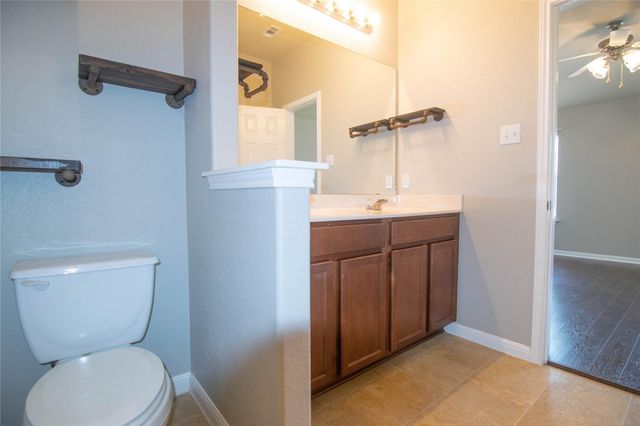 504 Comal RUN, Hutto, TX 78634