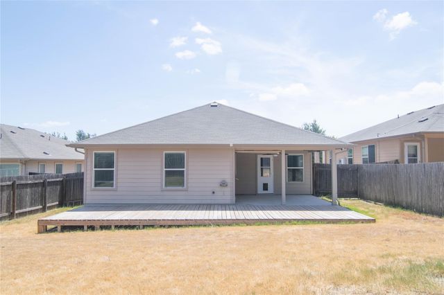 504 Comal RUN, Hutto, TX 78634