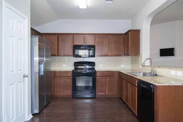 504 Comal RUN, Hutto, TX 78634