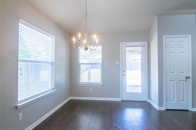 504 Comal RUN, Hutto, TX 78634