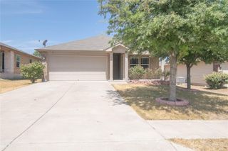 504 Comal RUN, Hutto, TX 78634
