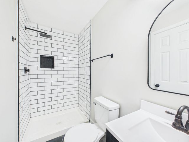 801 E 4th St, Wellington, KS 67152