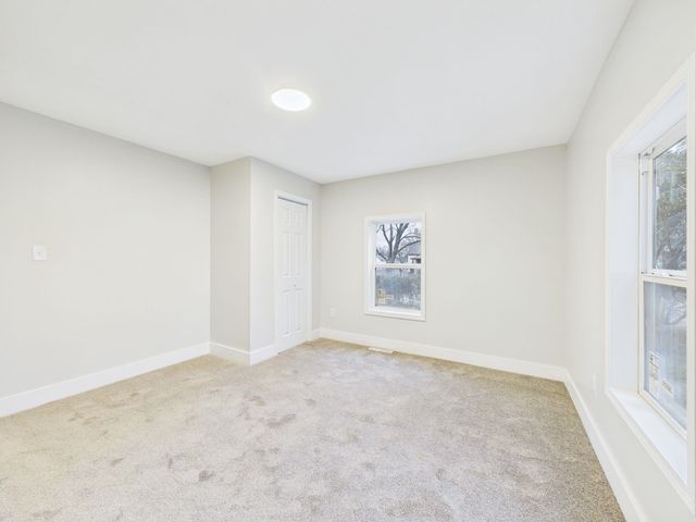 801 E 4th St, Wellington, KS 67152