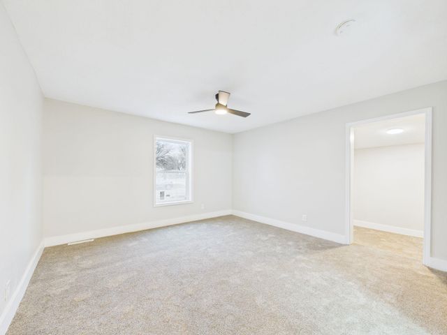 801 E 4th St, Wellington, KS 67152