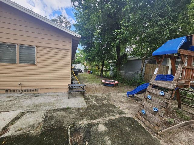 1410 E ANNIE STREET, Tampa, FL 33612