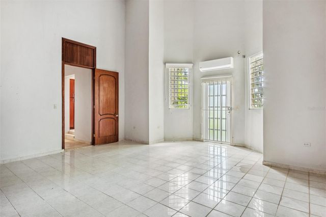 A-12 VISTA LINDA, Guaynabo, PR 00969