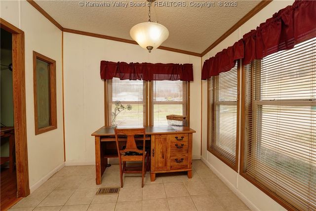 383 Kilgore Road, Scott Depot, WV 25560