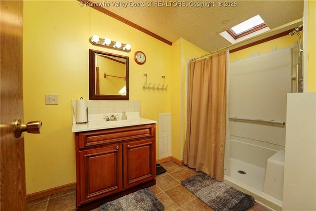 383 Kilgore Road, Scott Depot, WV 25560