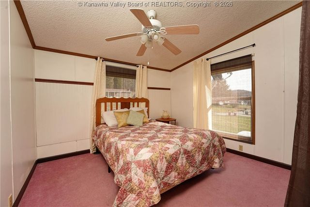 383 Kilgore Road, Scott Depot, WV 25560