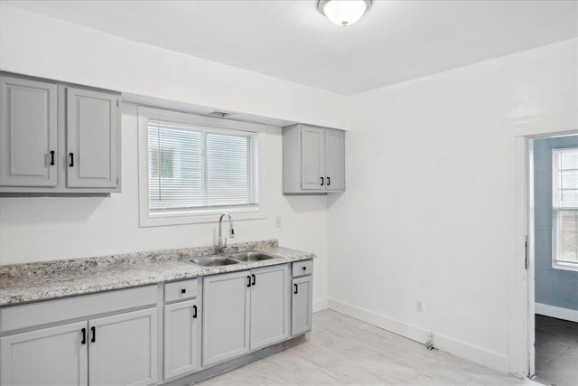 5421 Fischer Street, Detroit, MI 48213