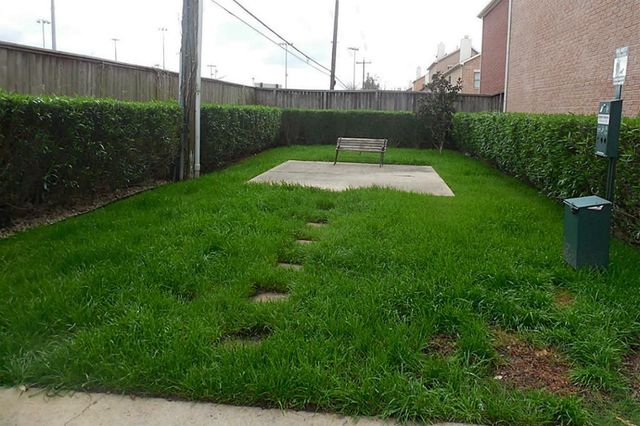 3501 Link Valley Drive 1004, Houston, TX 77025