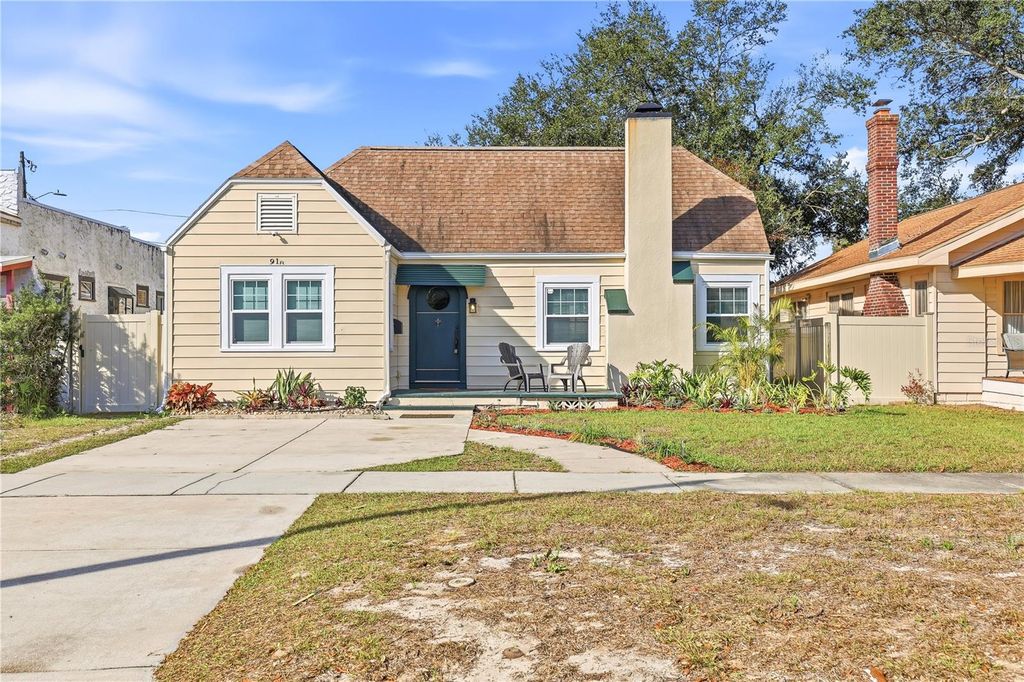 918 45TH STREET N, St Petersburg, FL 33713