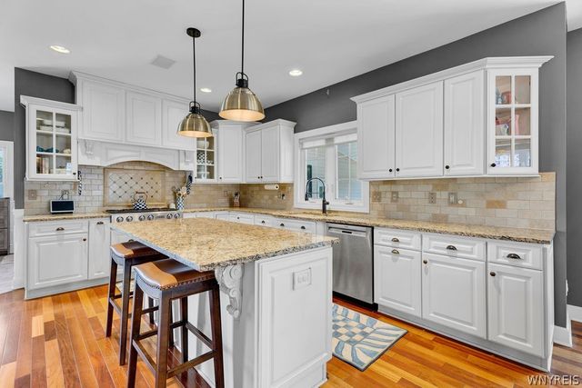 3990 Slusaric Road, Wheatfield, NY 14120