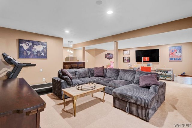 3990 Slusaric Road, Wheatfield, NY 14120