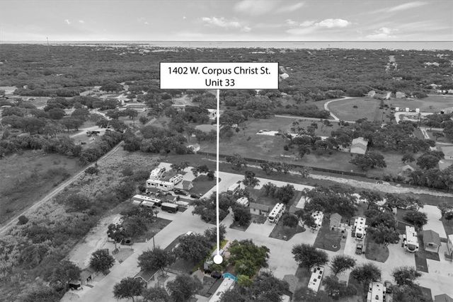 1402 W Corpus Christi St 33, Rockport, TX 78382