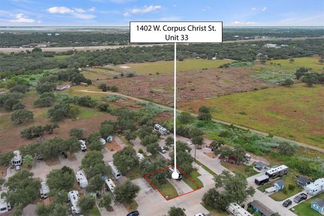 1402 W Corpus Christi St 33, Rockport, TX 78382